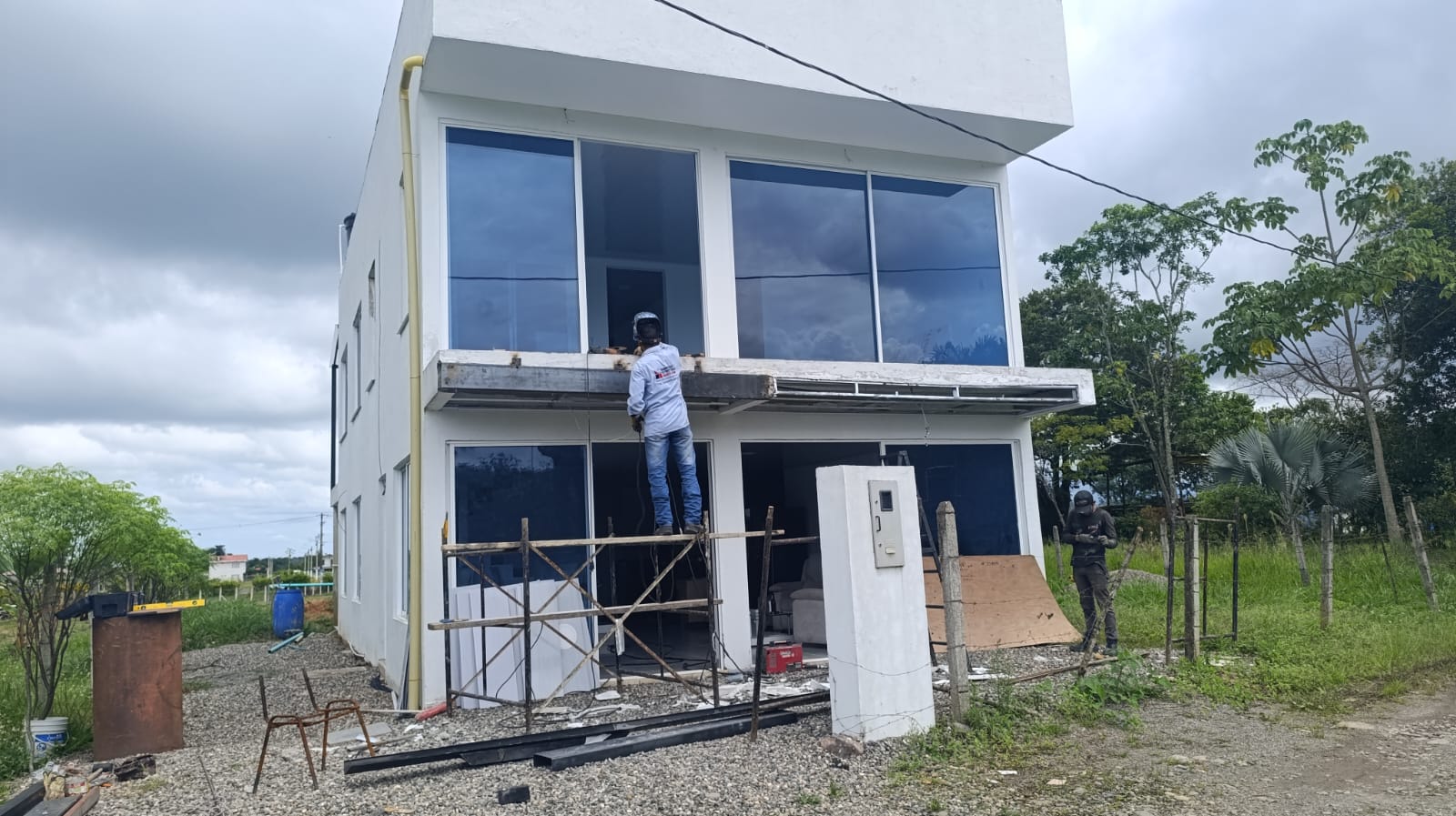 Casas En Estructura Metalica y Vidro En Bogota-Colombia